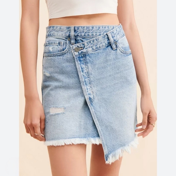 HIDDEN L.A New Jeans The Peyton Denim Asymmetrical Wrap Wrap Mini-Skirt Size L - Picture 2 of 16